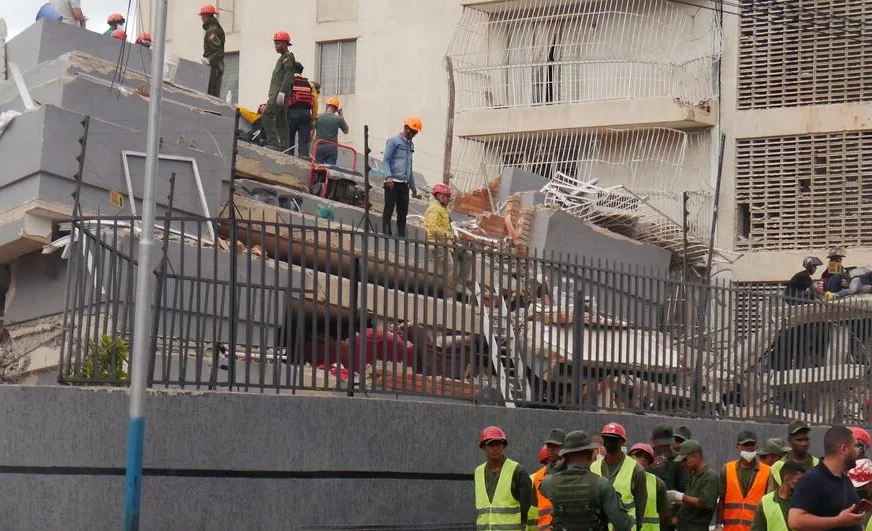 Venezuela earthquake: Three-year-old rescued alive after six days